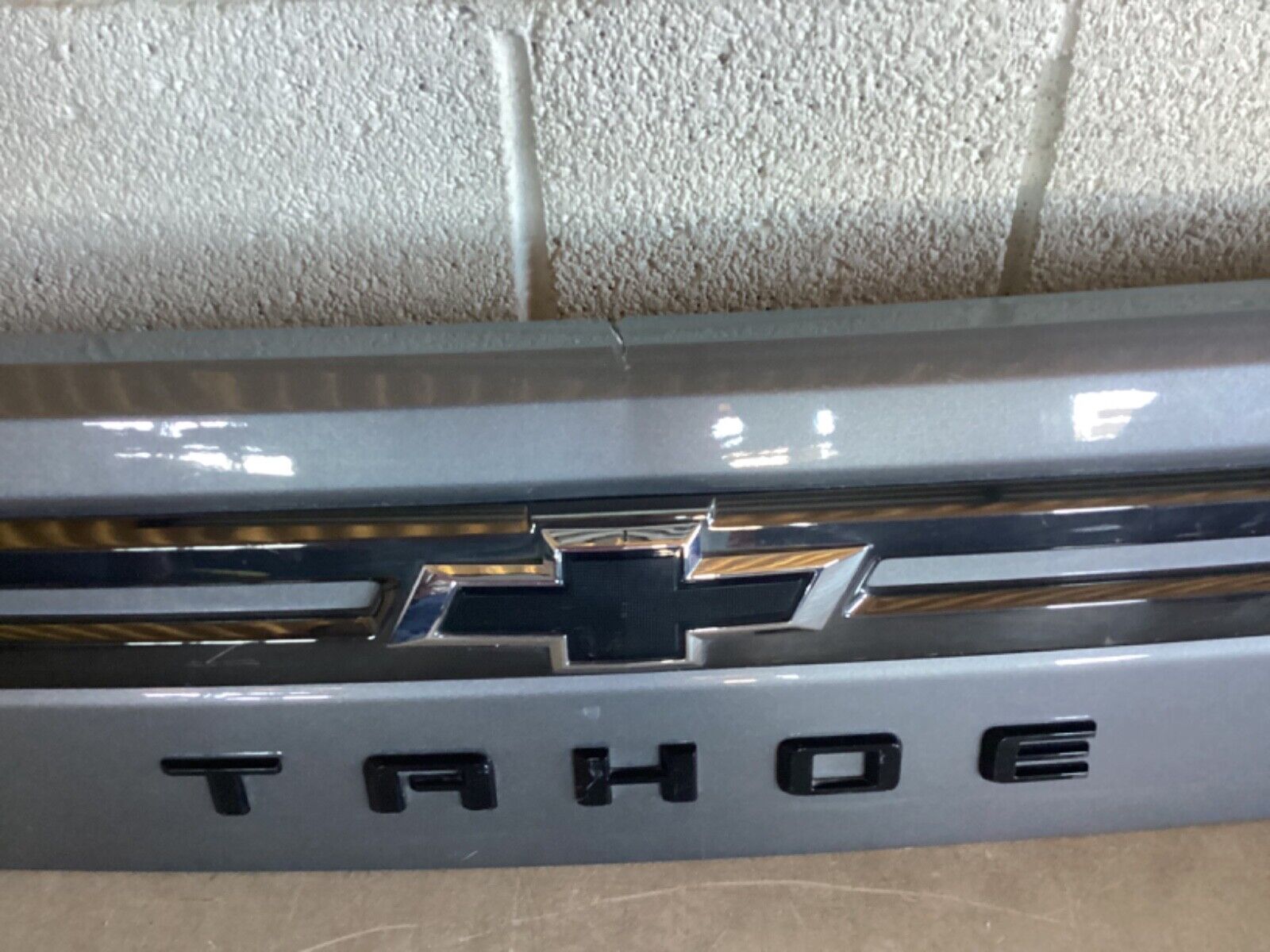 2021 2023 Chevy Tahoe Tailgate Panel Garnish Aplique AFFORDABLE 💰 OEM 84914299