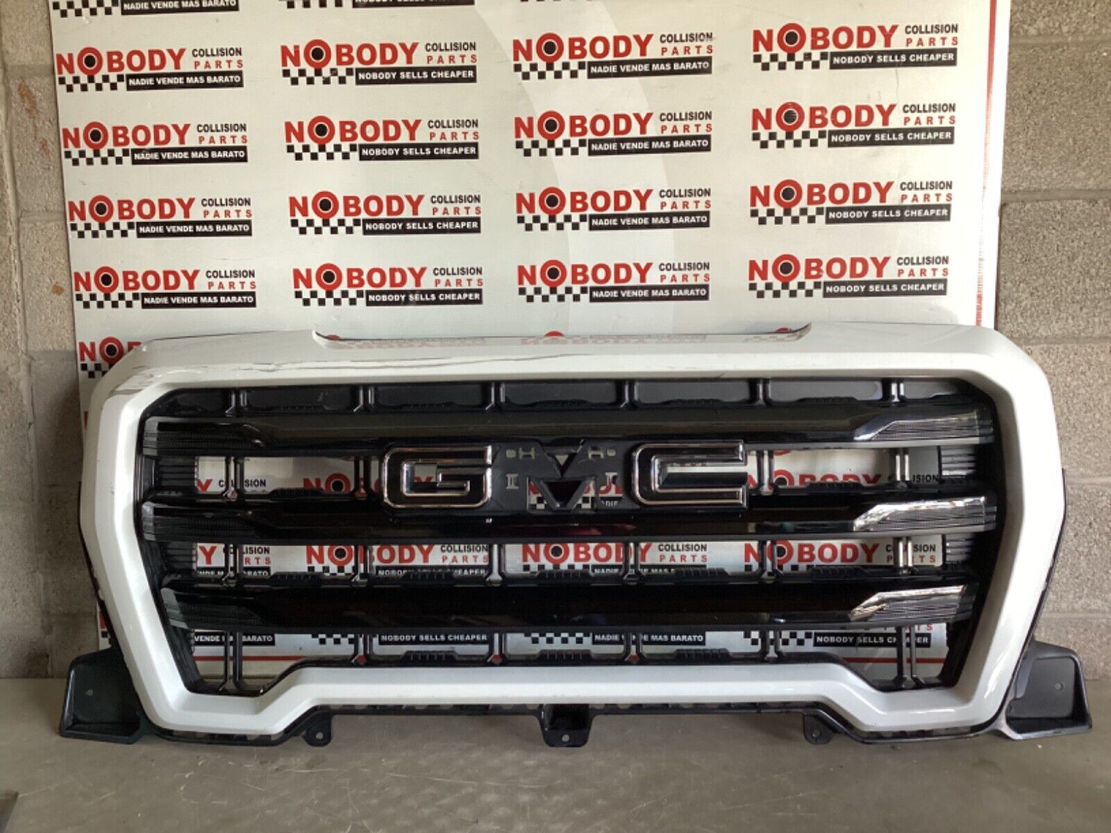 2019 2020 2021 GMC SIERRA 1500 WHITE GRILLE ORIGINAL ‼️ PICK UP ONLY  84508673
