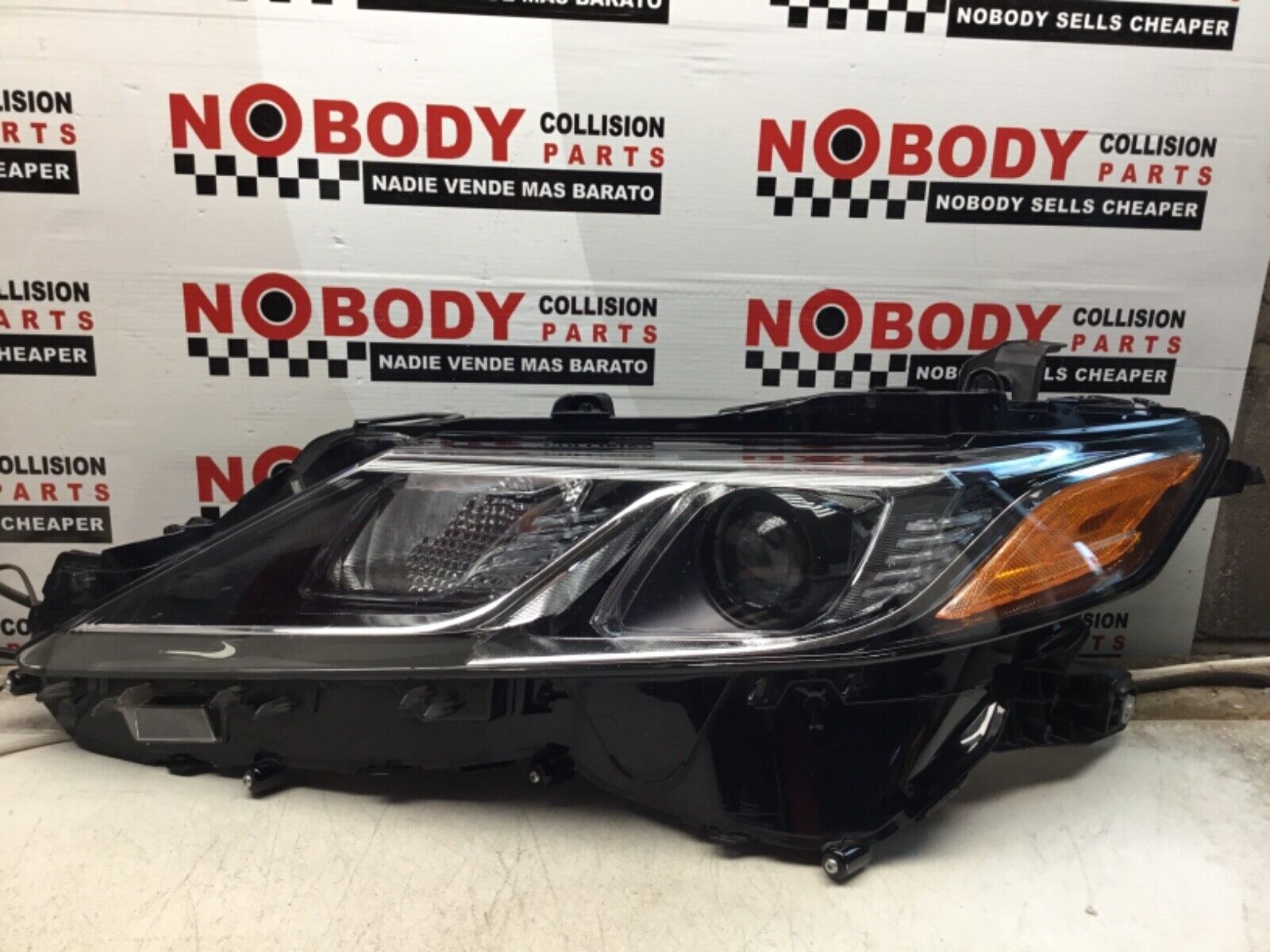 2018 2019 2020 Toyota Camry Headlight Driver LED Halogen only 2 tabs broken‼️