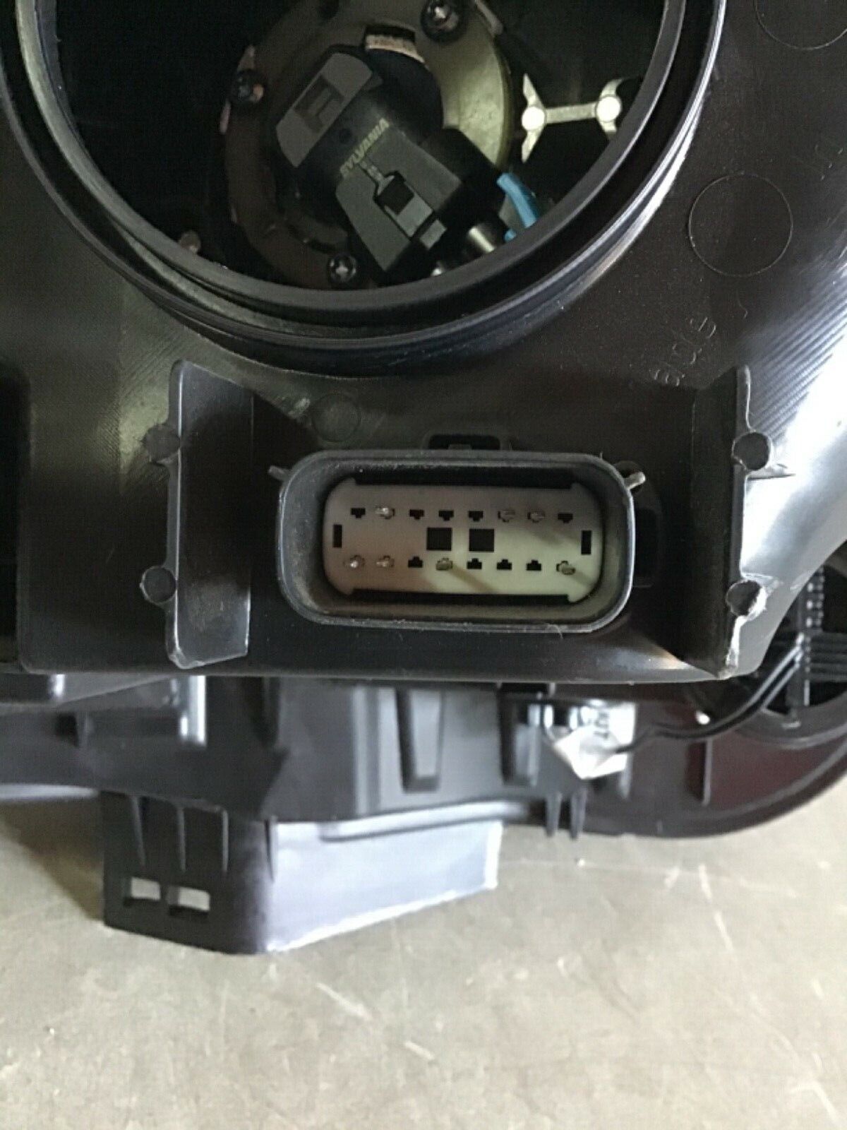 2015-2018 Ford Edge Left Headlight Halogen BLACK BZEL NEW OPEN BOX OEM Authentic