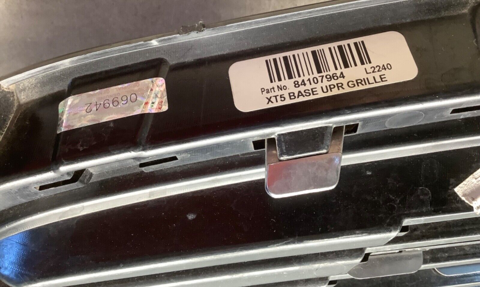 2017-2019 Cadillac XT5 Platinum Upper Grille W/Logo CHEAPEST💥ORIGINAL 84107964