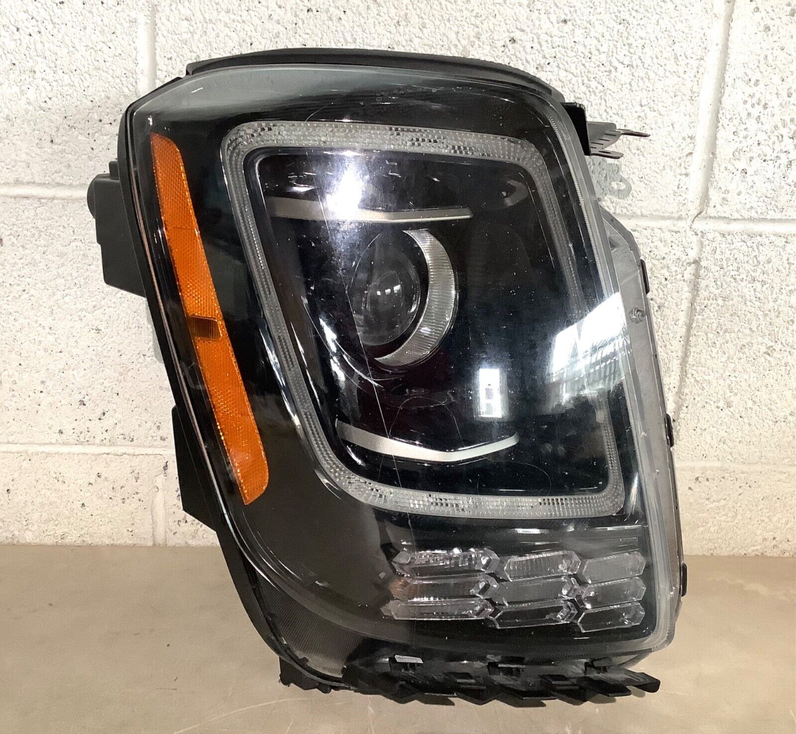 2020-2022 Kia Telluride Passenger Headlight Halogen W/LED NOTHING BROKEN⚜️OEM