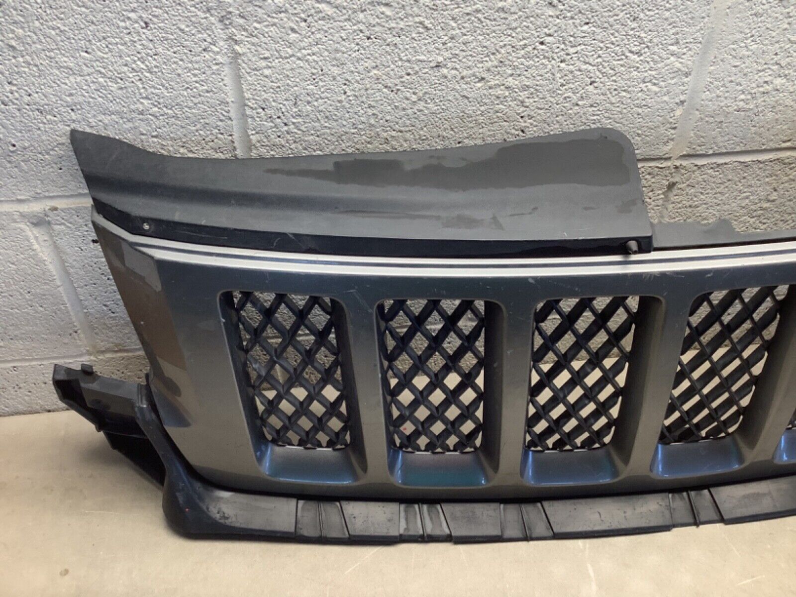 2011 2012 2013 Jeep Grand Cherokee Grille CHEAPEST ON EBAY📣GENUINE 57010708