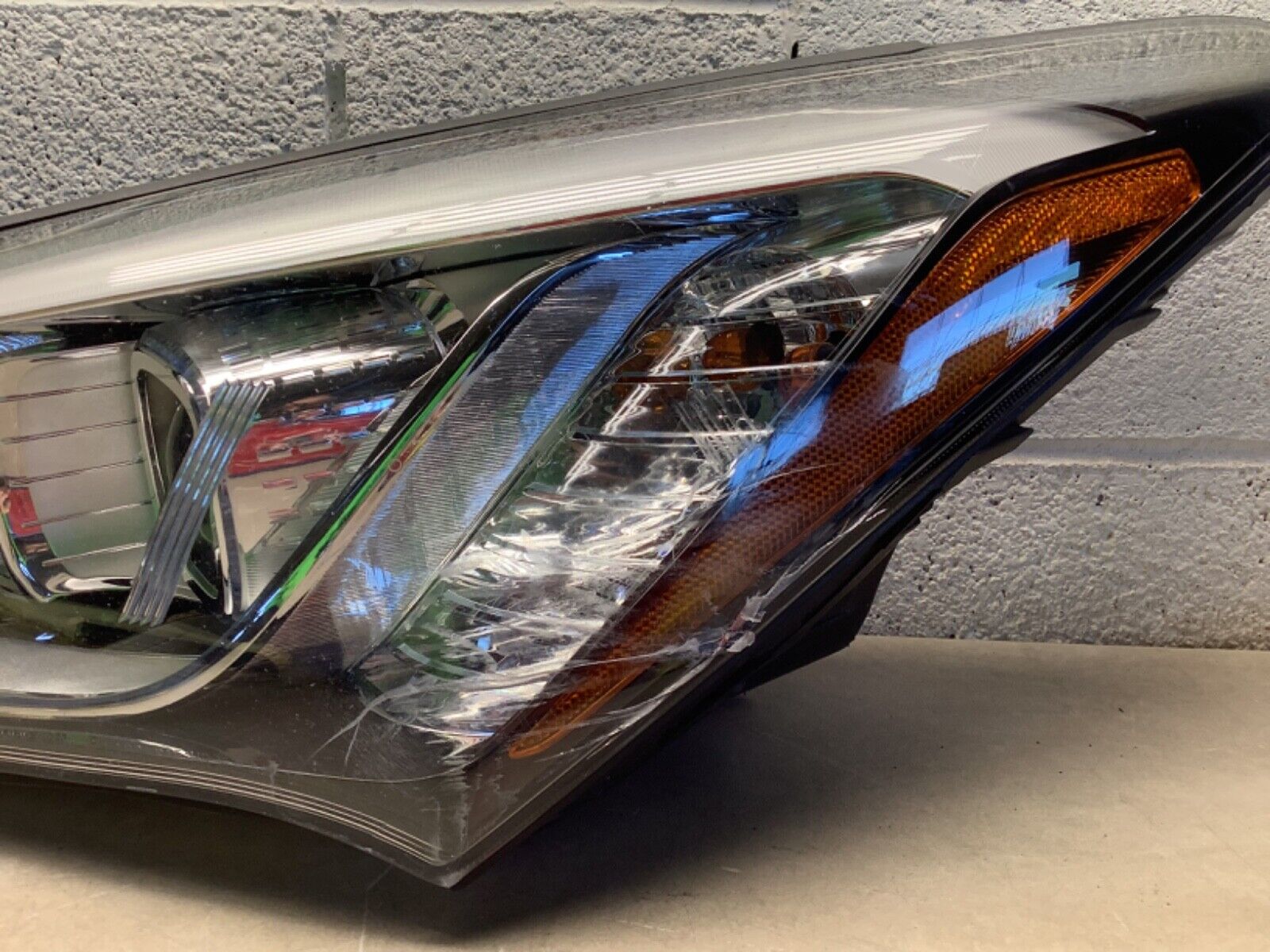 2013-2016 Hyundai Santa Fe Driver Headlight LED/Halogen TABS INTACT✅OEM 92101-4Z