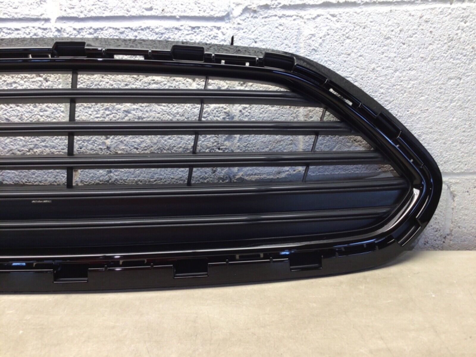 2014-2019 Ford Fiesta Front GRILLE NEW OPEN BOX OEM G2BB 17B968 AA5UAW ✅✅