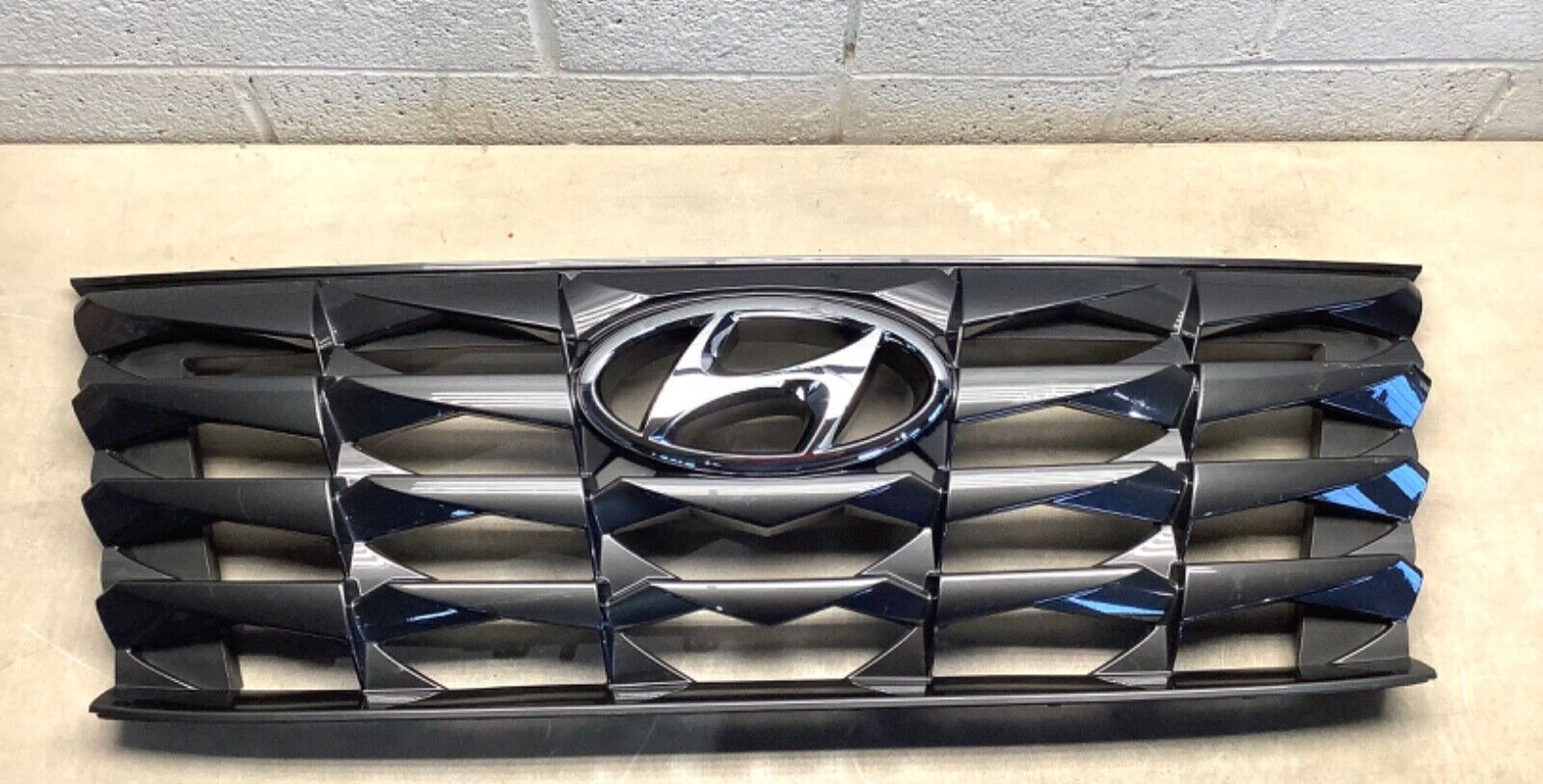 2021-2022 Hyundai Tucson Grille W/Logo READY TO INSTALL♨️ORIGINAL 86366-N9000