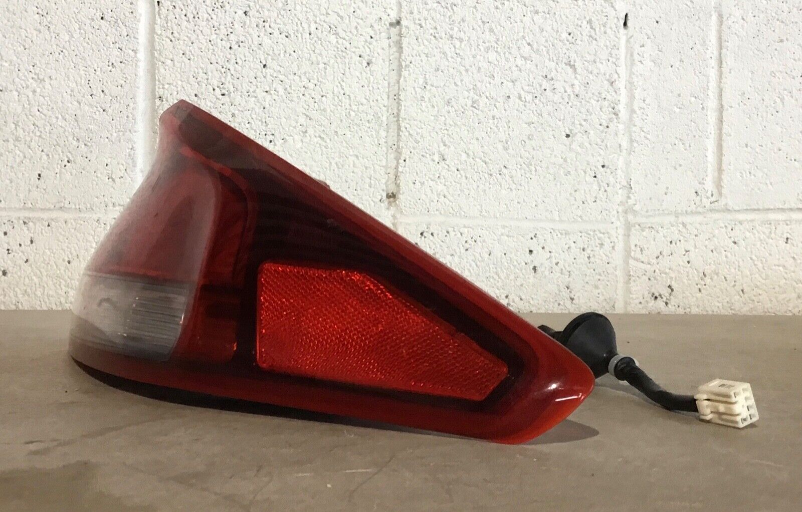 2017-2020 Hyundai Ioniq Right Outer Tail Light Halogen GREAT OEM 92402-G2000 ✅✅
