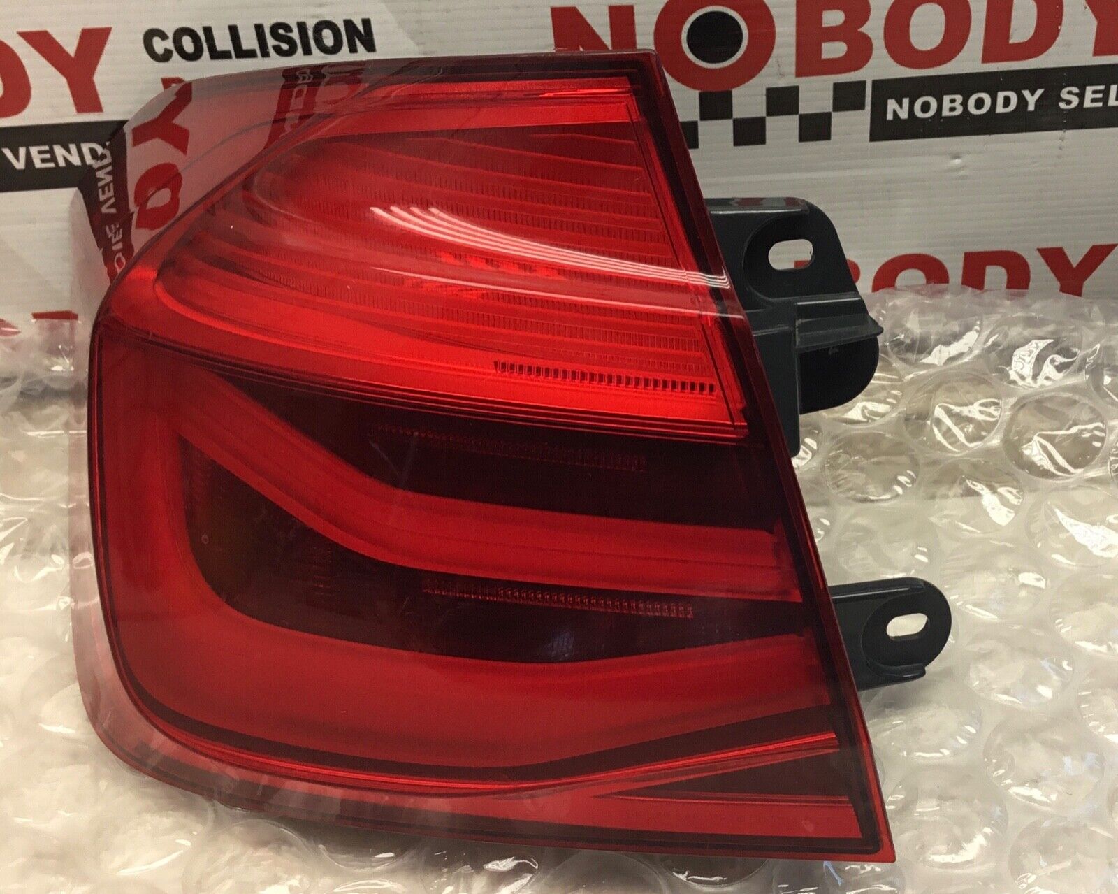 2016-2018 BMW 3 series outer driver tail light LED COMPLETE NOTHING BROKEN💯OEM