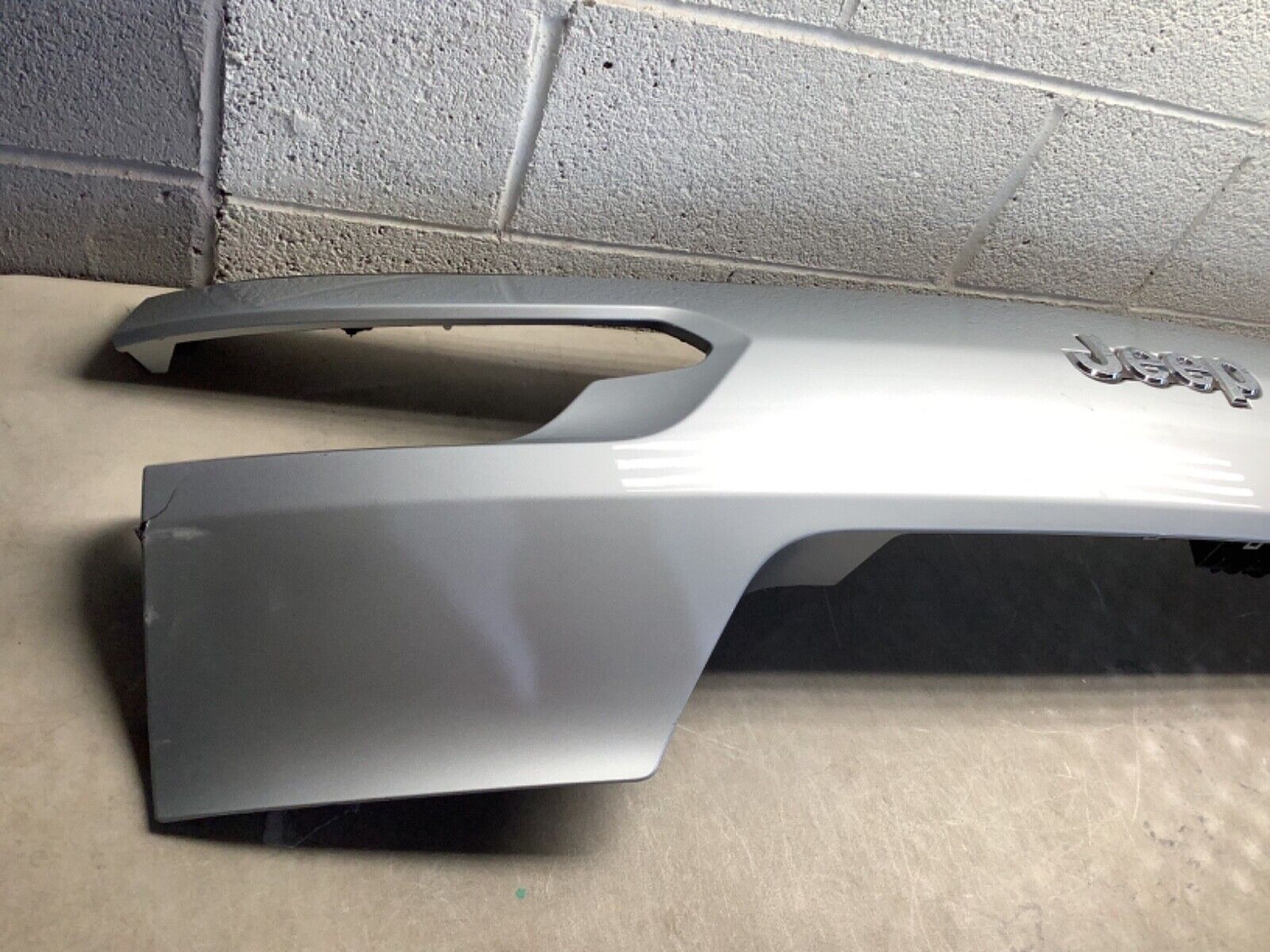 2021-2023 Jeep Grand Cherokee Tailgate Molding Panel CHEAPEST📣OEM ZBL51TRMAA