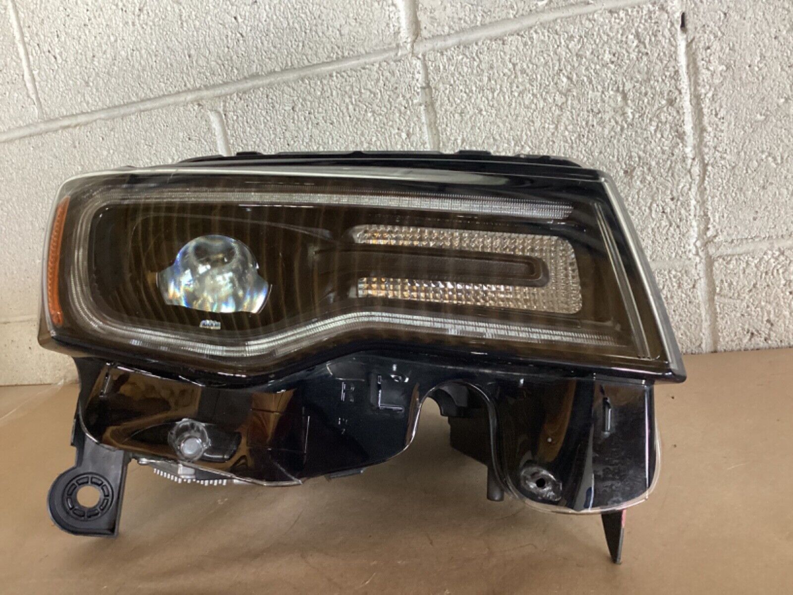 2019 2022 Jeep Grand Cherokee Passenger XENON HID Headlight GOOD🌈 68426873AB
